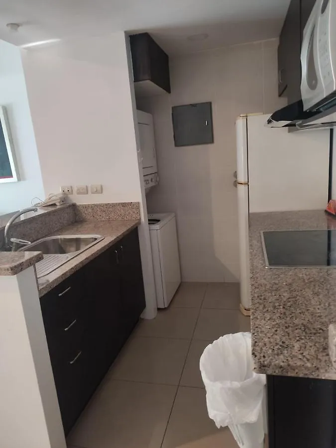 Ecusuites Empresarial Torre Sol II & Torre Medica 98 Guayaquil 0*,