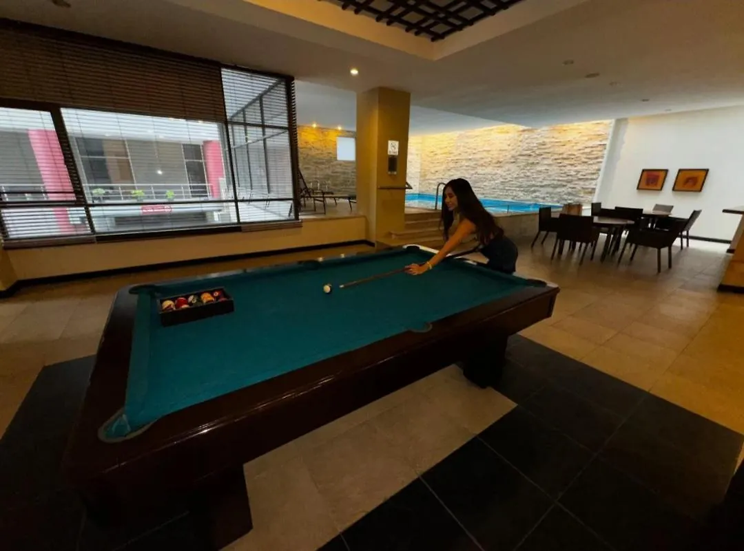 Ecusuites Empresarial Torre Sol II & Torre Medica 98 Guayaquil
